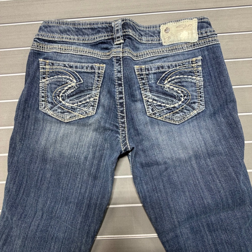 Silver Jeans Co Twisted Capri Womens W29 Dark Wash Contrast Stitch Distressed